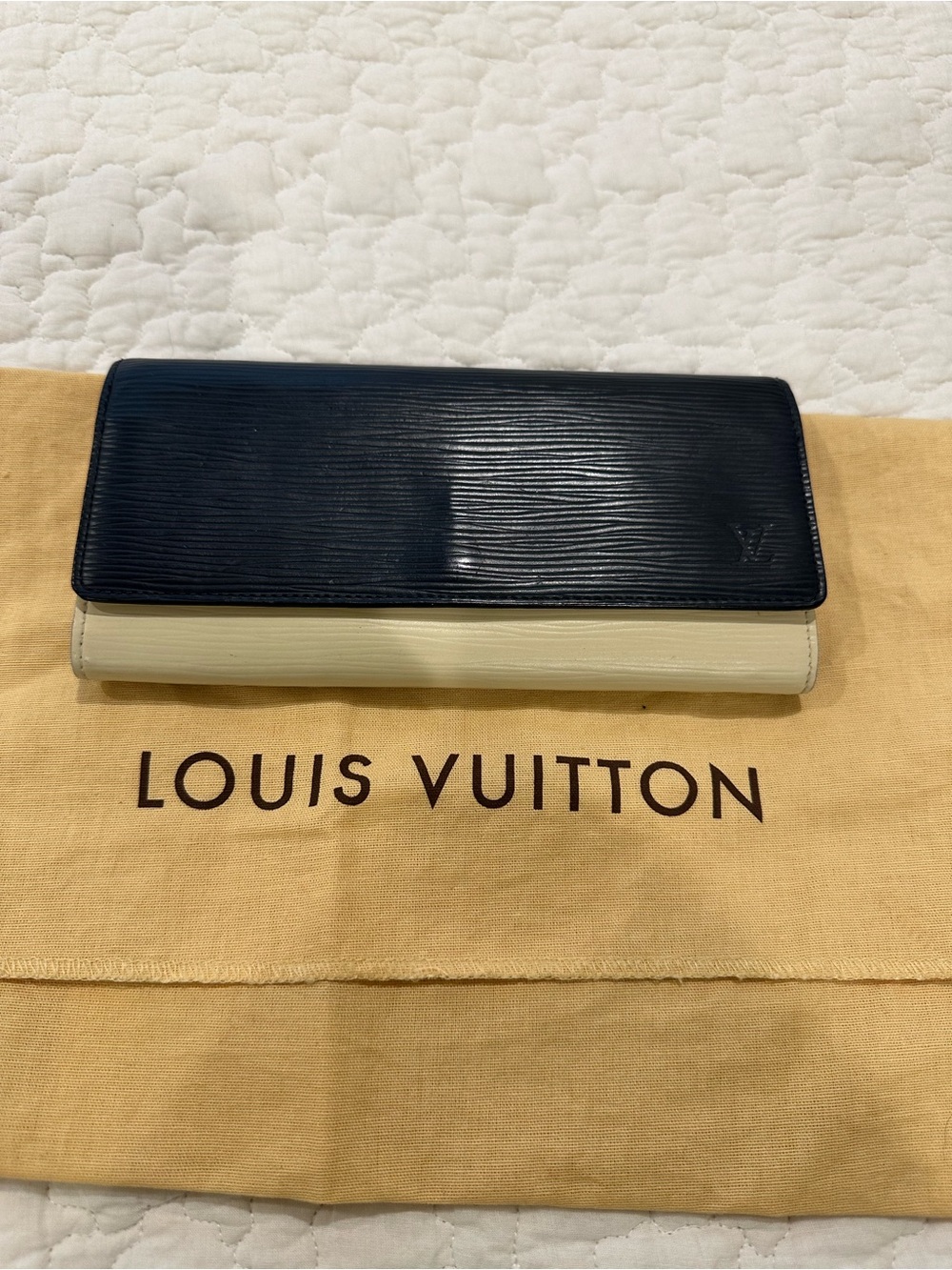 Louis Vuitton Navy and Cream Epi Leather Long Wallet
